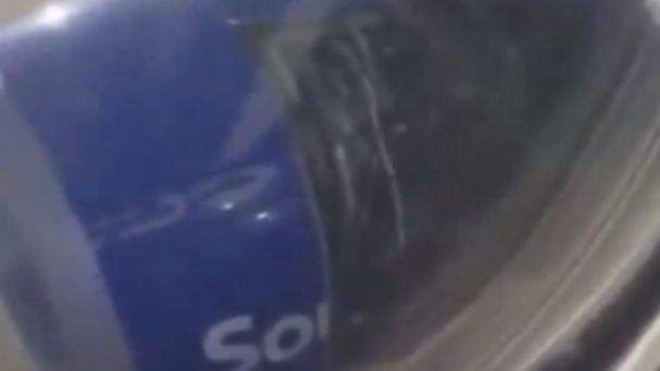 Boeingu při vzletu v Denveru upadl kryt motoru a narazil do křídla